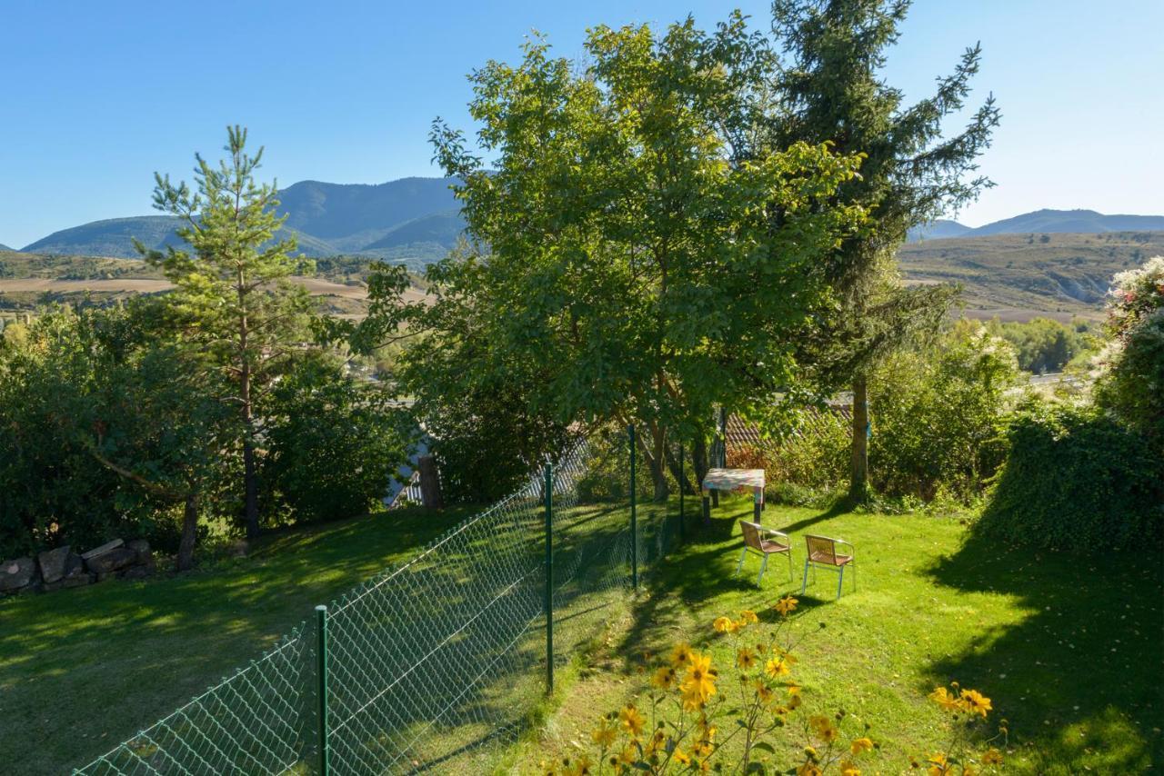 O Zierzo Villa Jaca Buitenkant foto